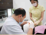 [写真:治療風景1]